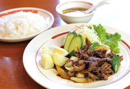 中華レストラン 東来